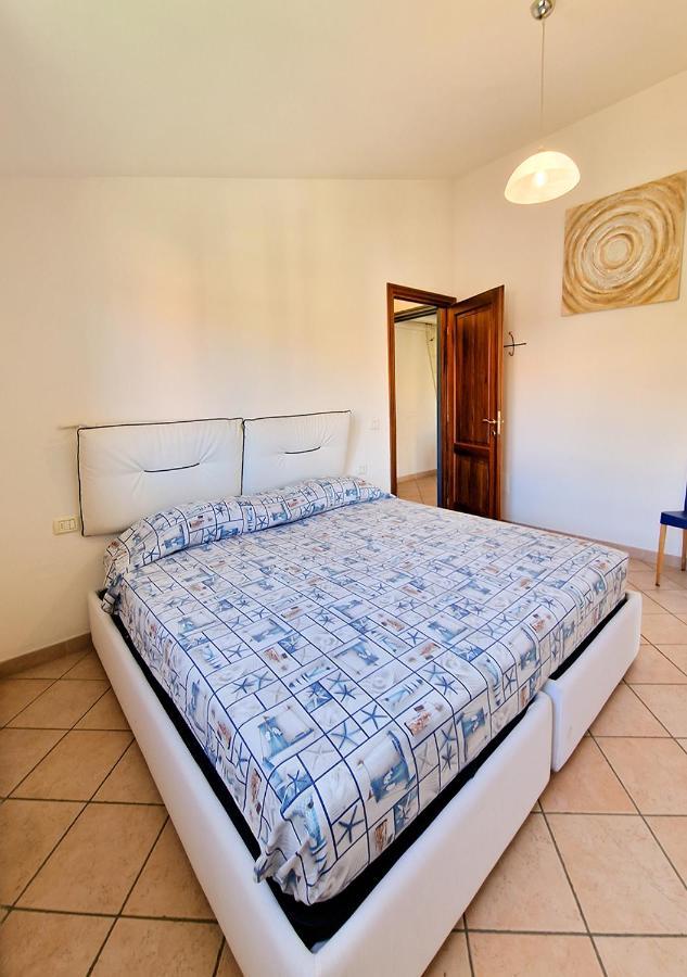 Murphy Holiday Home - Residenza Aldo Moro 02 La Maddalena  Bagian luar foto